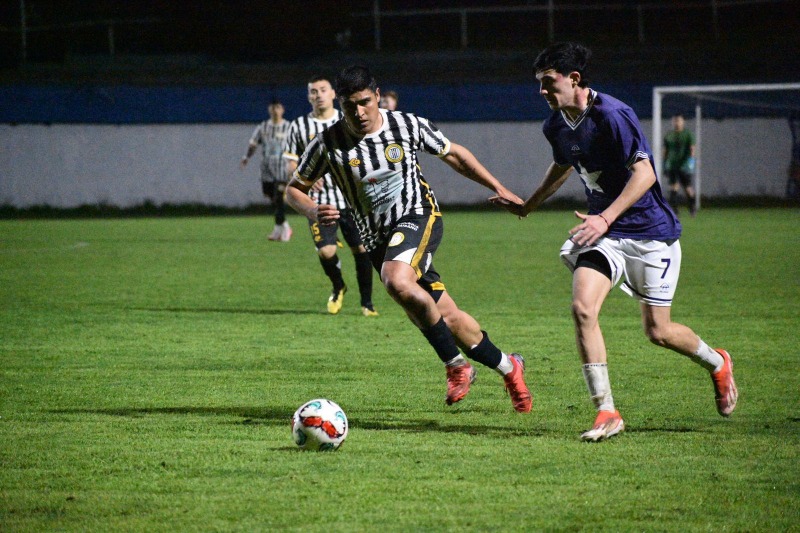 Racing gole y se afianza como lder